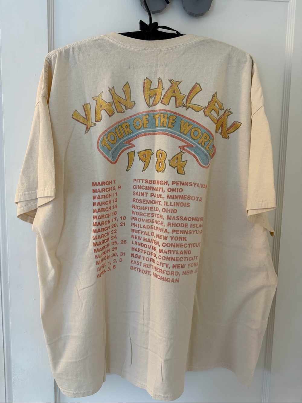Brand New: Van Halen 'Tour of the World 1984' Graphic Tee - Cream - Picture 3 of 3